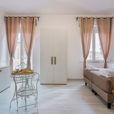 Nue Rooms Кальярі Екстер'єр фото