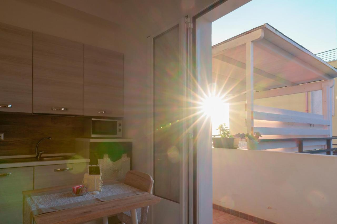Nue Rooms Кальярі Екстер'єр фото