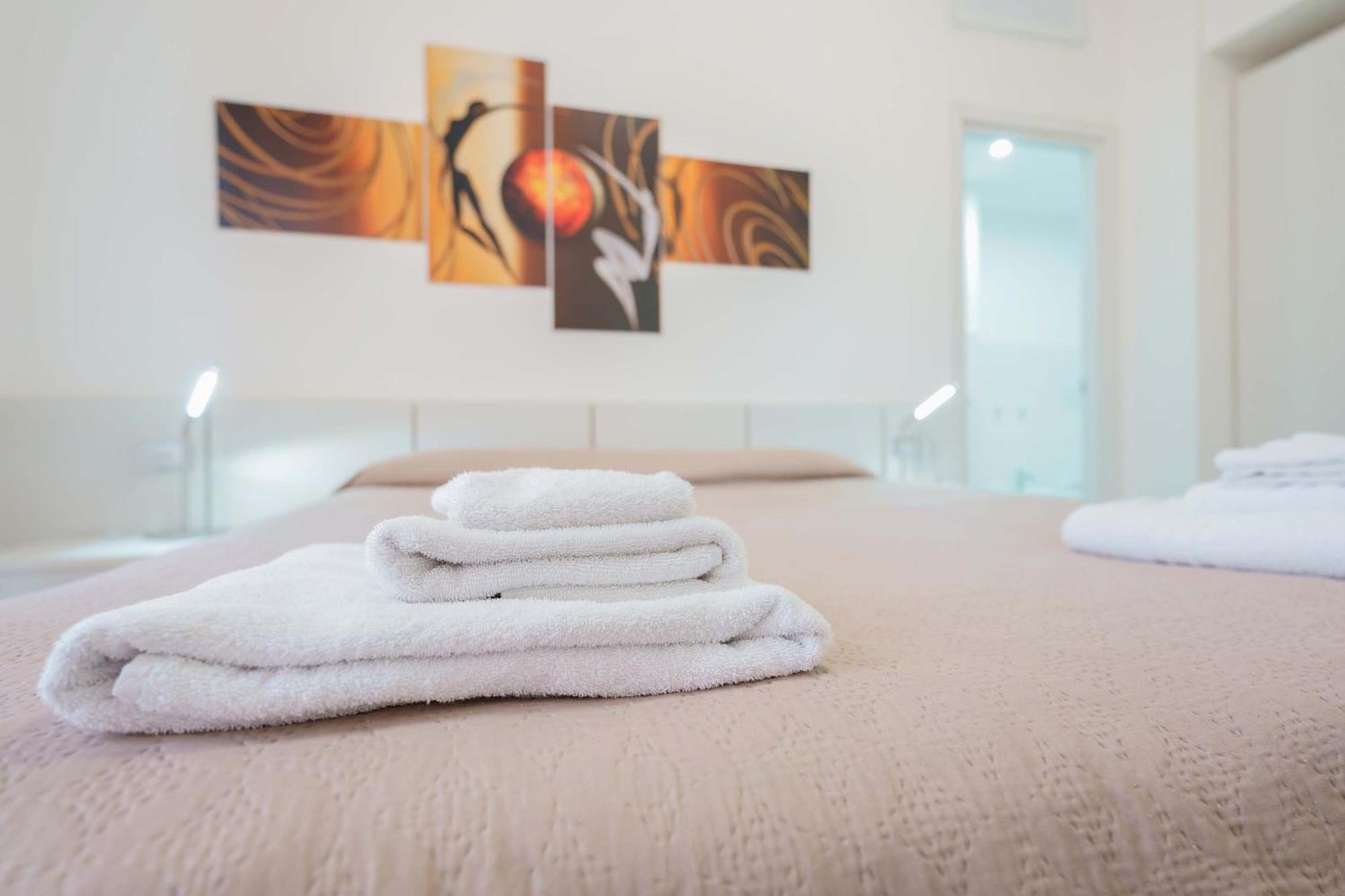 Nue Rooms Кальярі Екстер'єр фото