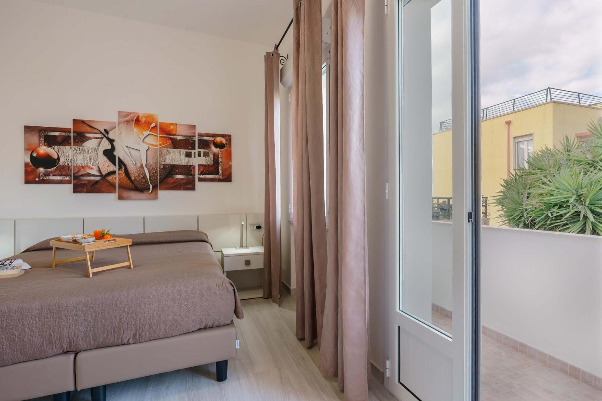 Nue Rooms Кальярі Екстер'єр фото